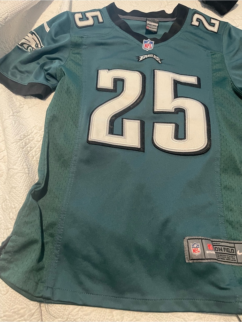NFL Nike Youth Size M 25 McCoy short sleeve Jersey